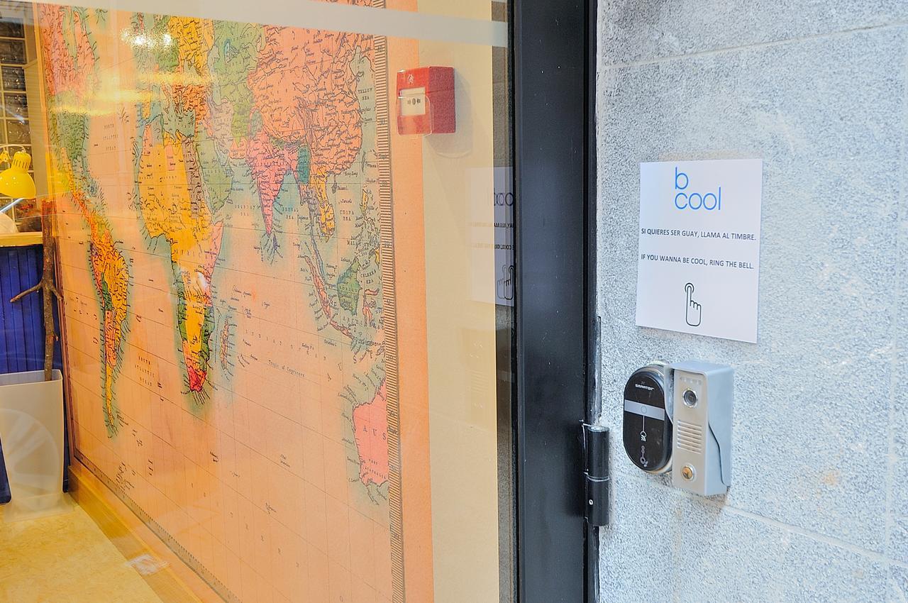 Egunon Bilbao Hostel Exterior photo