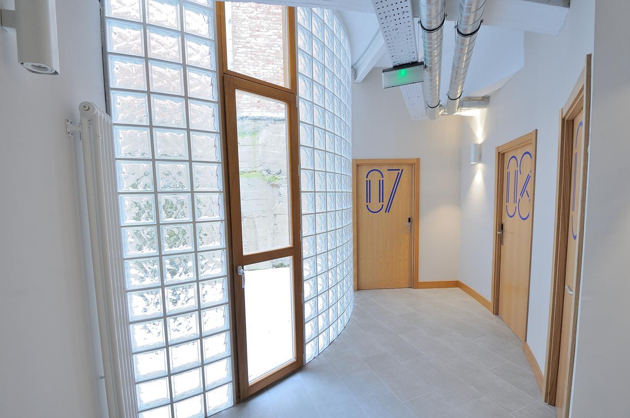 Egunon Bilbao Hostel Exterior photo