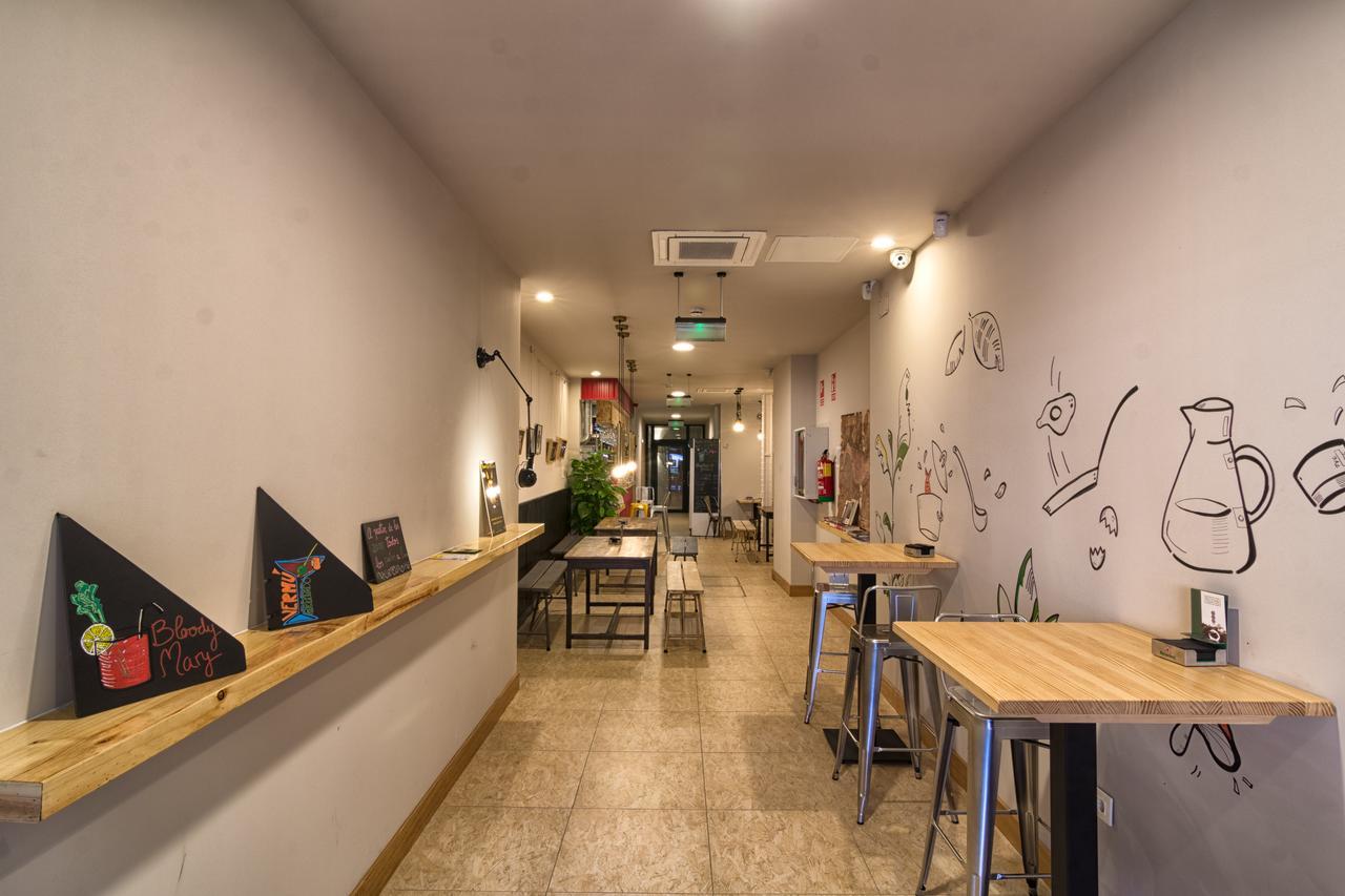 Egunon Bilbao Hostel Exterior photo